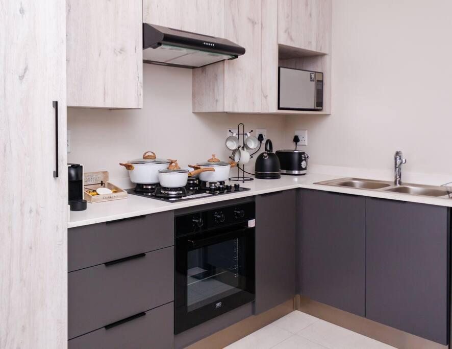 Luminant Escapes - With Power Backup * Midrand